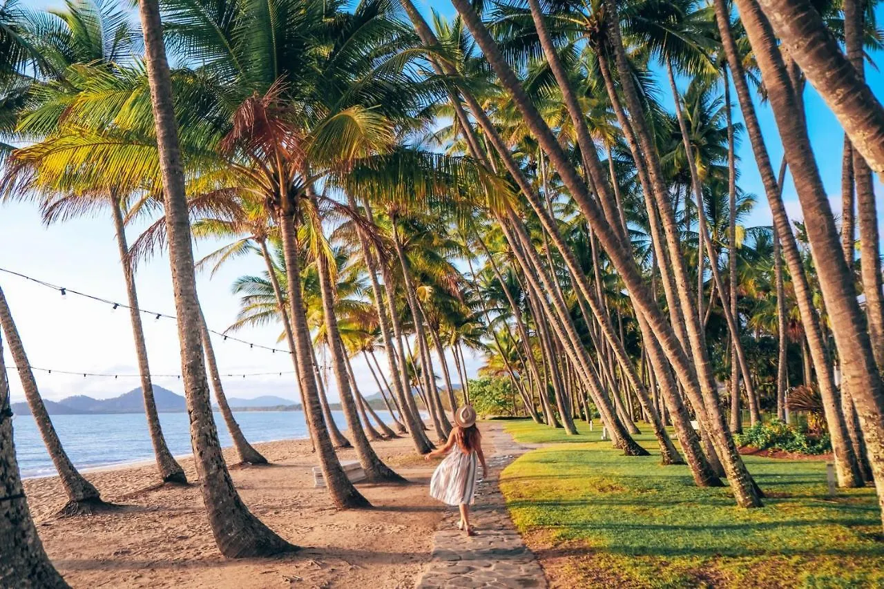 Holiday home Belle Escapes 60 Ocean Palm Cove Villa Australia