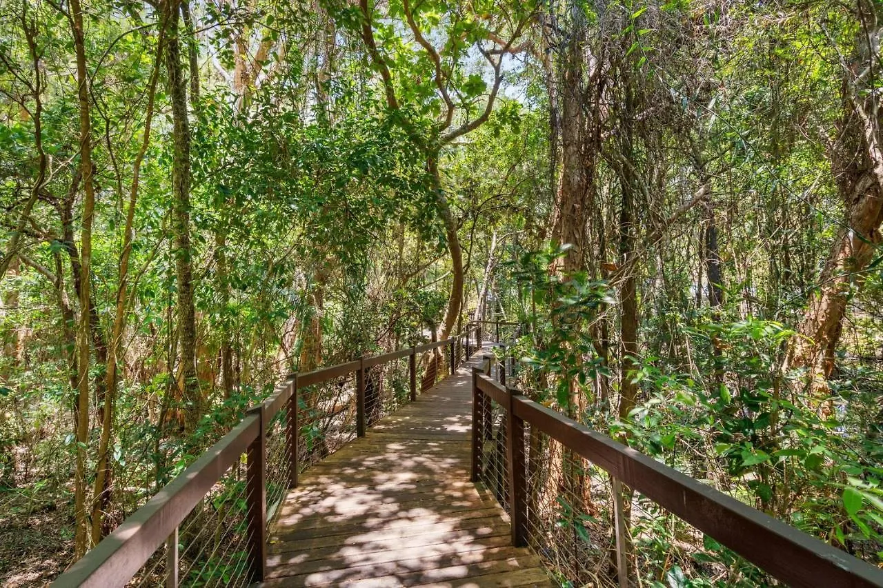 Belle Escapes 60 Ocean Palm Cove Villa Holiday home